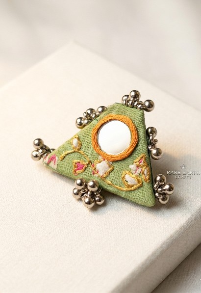 Handcrafted Triangle Fabric Mirror Ring - Image 3